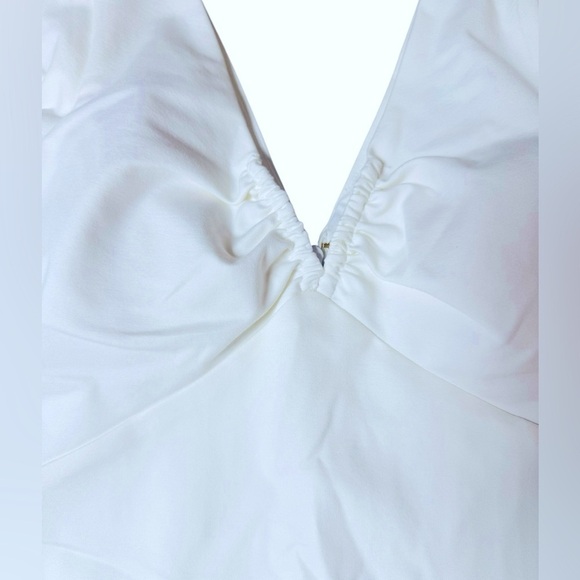 NWT GUESS White Puff Sleeve Wired V Mini Dress Size 6 - Picture 6 of 9